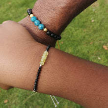 Load image into Gallery viewer, Grossular Garnet Black Spinel Slider