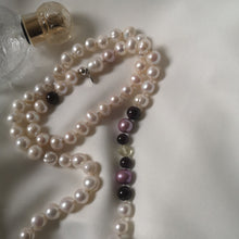 Load image into Gallery viewer, Pearl Asymmetric Necklace