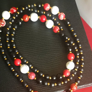 RED & BLACK DELIGHT NECKLACE
