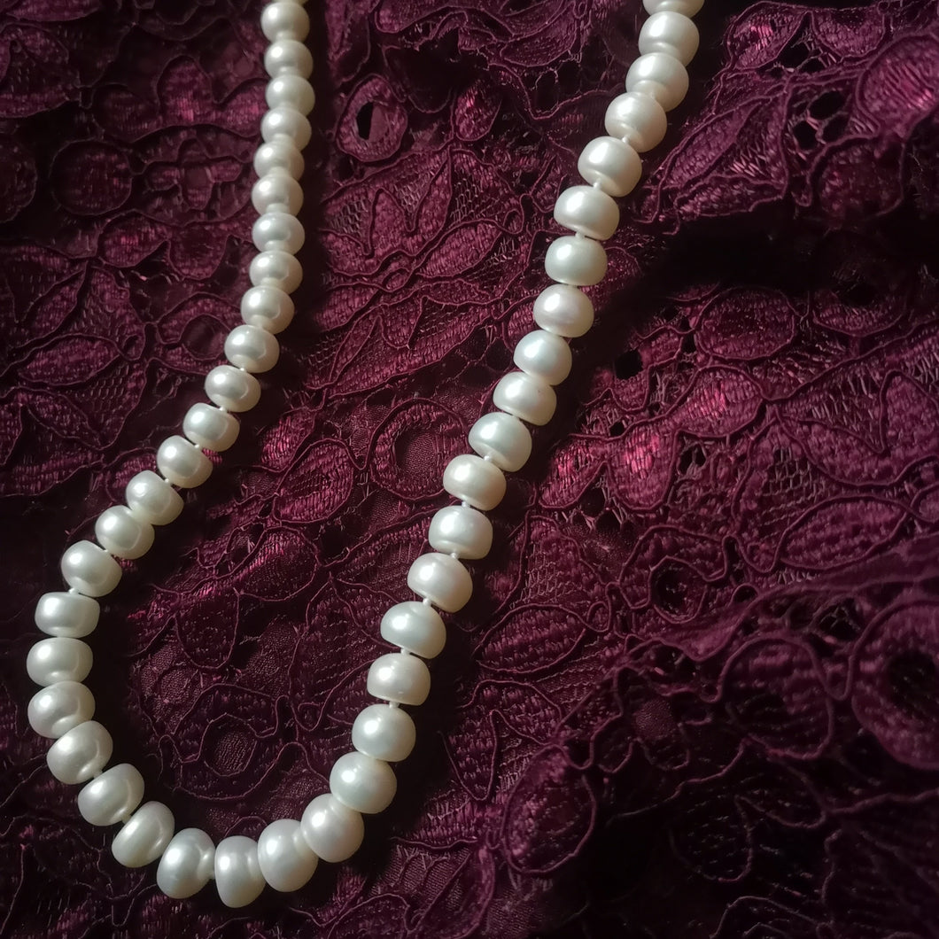 Classic Pearl Knotted Necklace