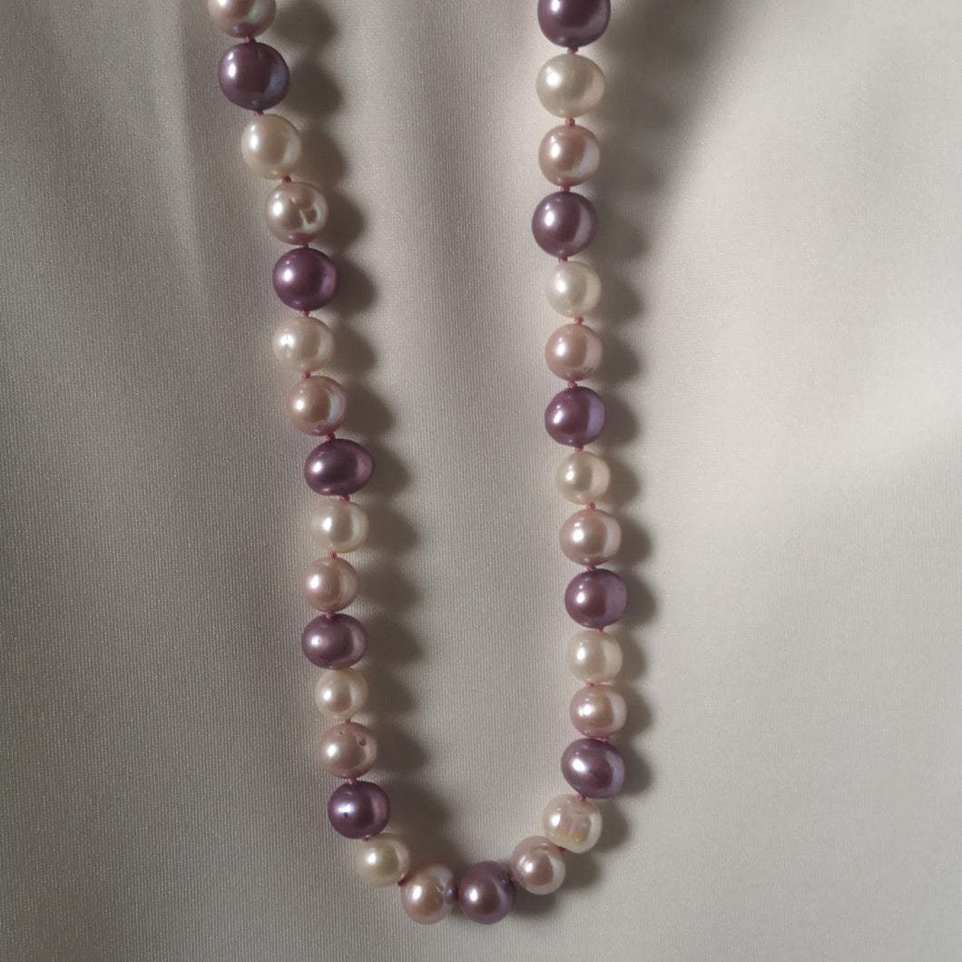 Pink Hues Pearl Necklace