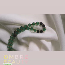 Load and play video in Gallery viewer, GREEN OMBRE DELIGHT NECKLACE
